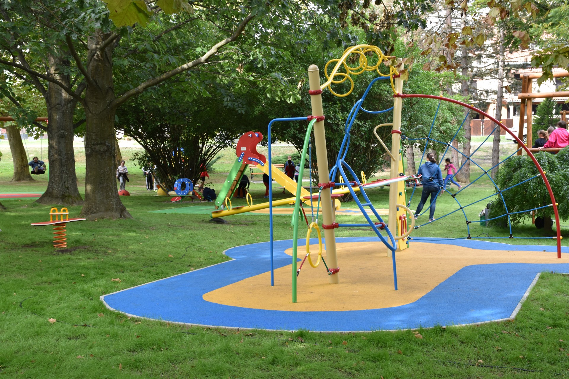 Biztonságos és szórakoztató görkorcsolya pálya