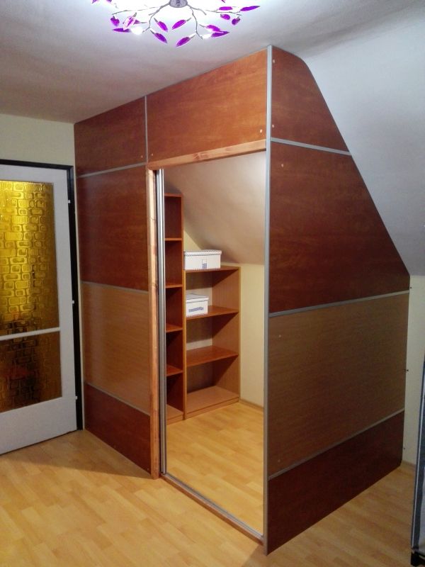 Gardróbszekrényt készíttetne?